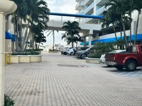 Commercial Space at Grandview Palace