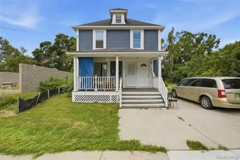 Duplex with Separate Utilities