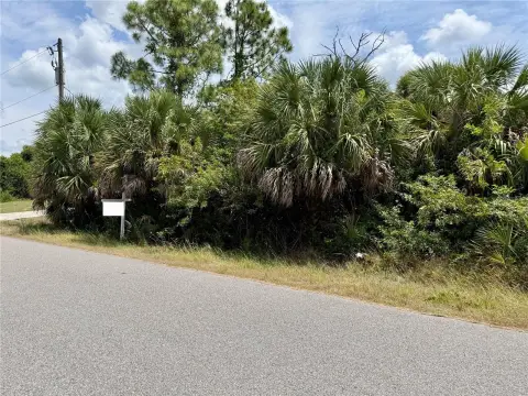 Residential Land in North Port