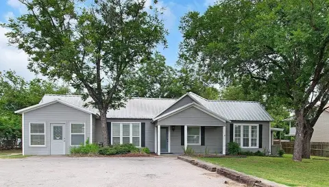 Lampasas Retail/Office Space Available