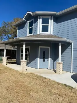 Modern Duplex in Historic Cleburne