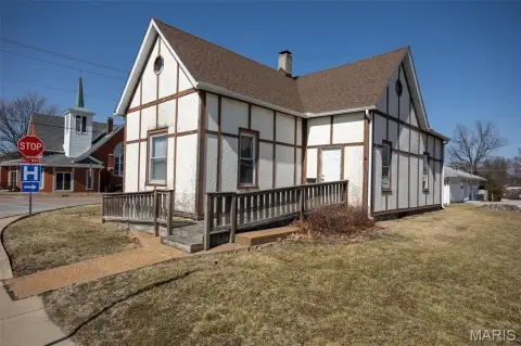 Staunton Office Building Opportunity