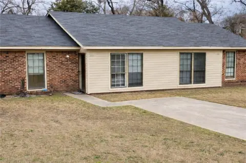 Duplex with Long-Term Leases