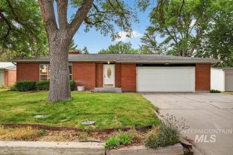 Duplex-Style Two-Home Income Property