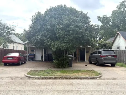 Leased 2-Unit Duplex
