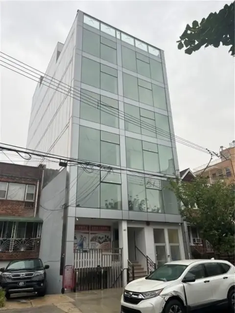 Sunset Park Commercial Condo For Lease