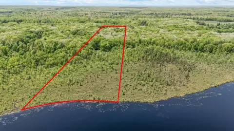 Hunting Land on Webingauw Lake