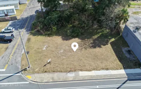 Commercial Lot on Busy Street