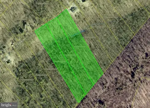 9 Acres Wooded Mountain Land