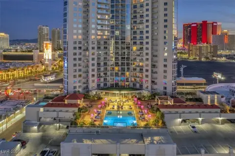Las Vegas High Rise Living
