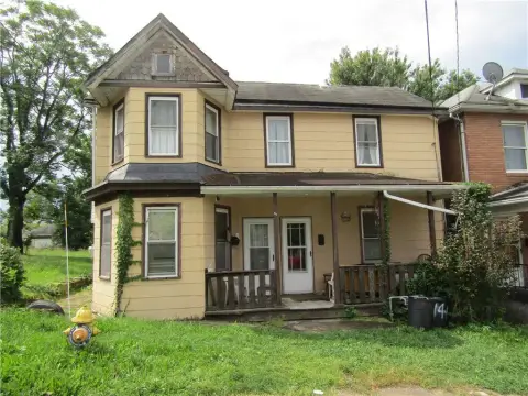 Duplex With Detached Garage
