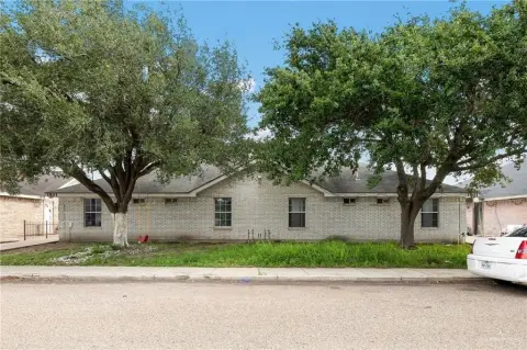 Fourplex with Two-Bedroom Units
