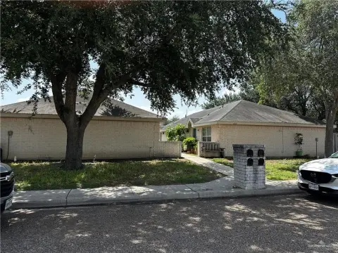 Four-Unit Multifamily with Pool