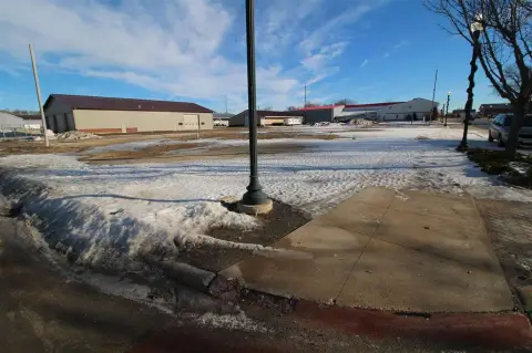 Spirit Lake Commercial Corner Lot
