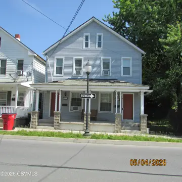 Furnished Multi-Family Home in Sunbury