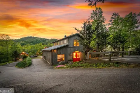 Blairsville Mountain Estate Venue