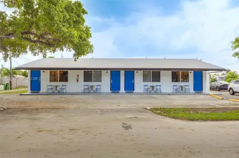 Remodeled Fourplex in Hallandale Beach