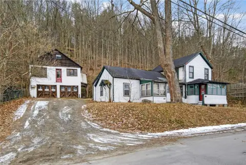 Ithaca Triplex Near Gateway Trail