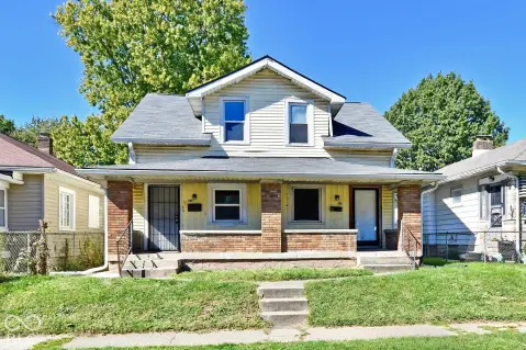 Duplex with Private Yard