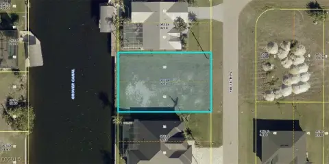 Gulf Access Lot in Cape Coral