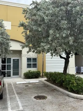 Air-Conditioned Warehouse with Office