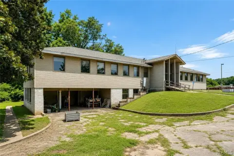 Two-Story Flex Space