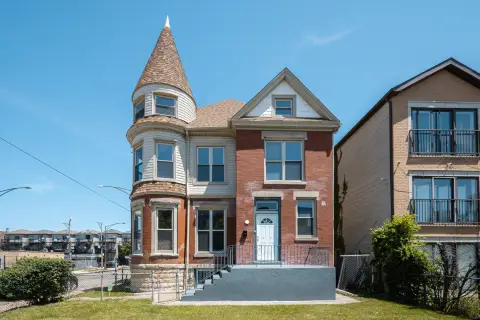 Two-Unit Property in Washington Park