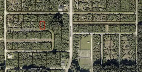 Residential Land in Palm Bay