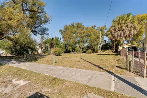 Vacant Land Parcel with Mature Trees