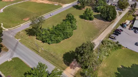 Level Commercial Lot