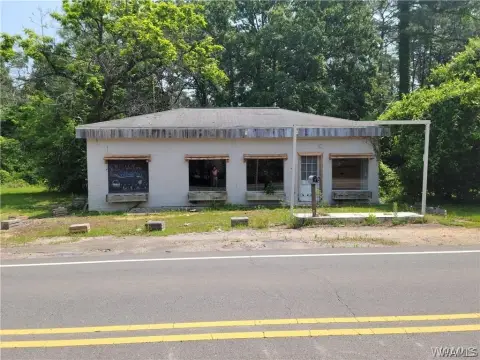 Retail Storefront with Rear Storage