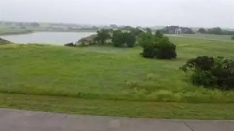 Lakefront Lot in The Retreat