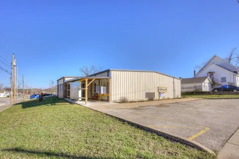 Flex Building with Cold Storage