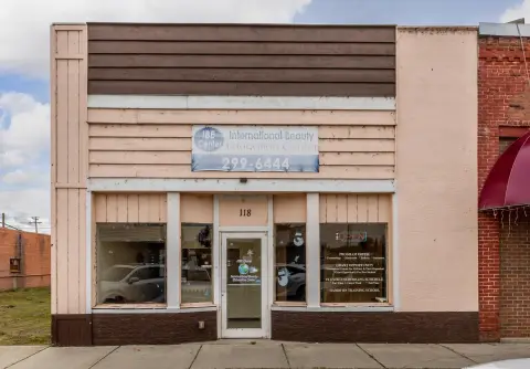 Versatile Commercial Building in Medical Lake