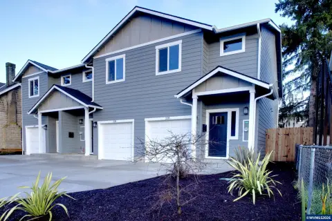 New Triplex Near WOU