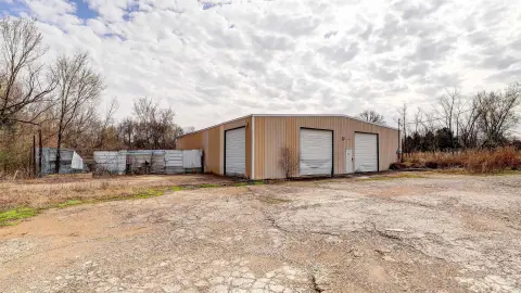 Warehouse with Railroad Easement