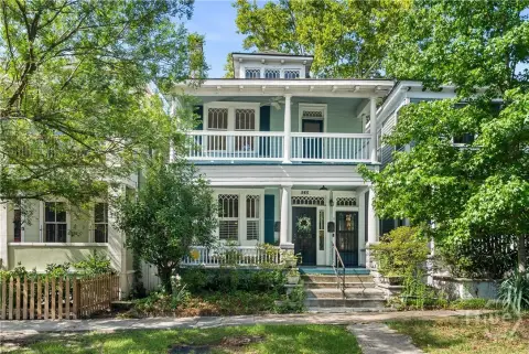 Updated Victorian Duplex