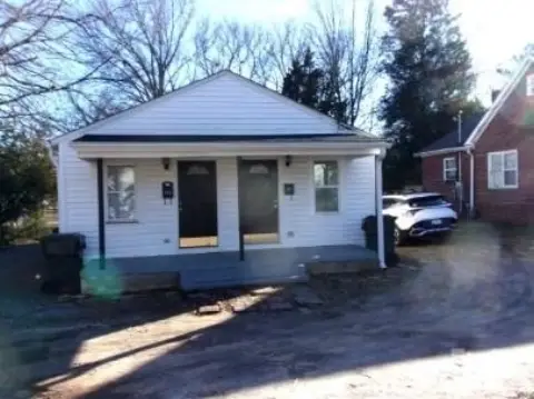 Tenant-Occupied Duplex with 1BR/1BA Units