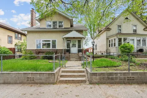 Up-Down Duplex with Detached Garage