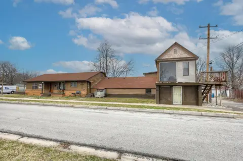 Joplin Duplex with Multi-Use Potential