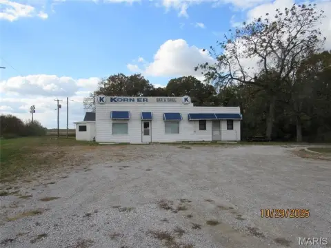Mixed-Use Property on Corner Lot