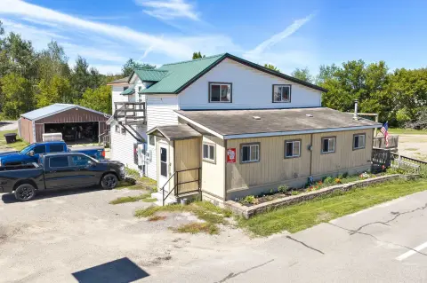 Mixed-Use Restaurant Property