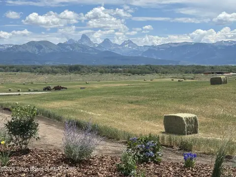 Residential Homesite with Pond Access