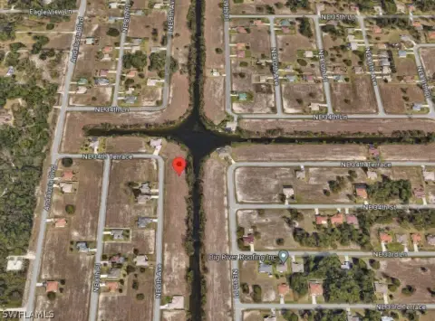 Oversized Freshwater Lot in Cape Coral