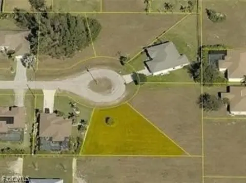 Residential Lot in Cape Coral