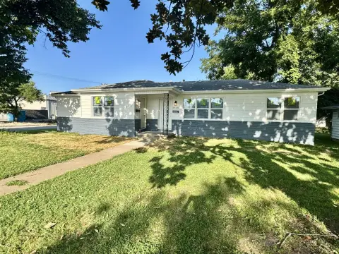 Remodeled Corner Duplex with Carport