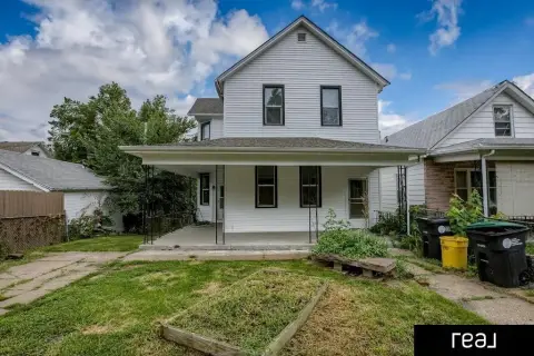 Furnished Duplex with Garage