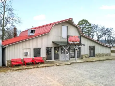 Restaurant with Private Apartment