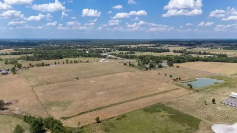 Versatile Land on Business 60