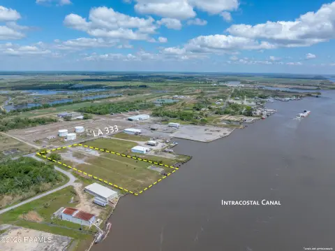 Waterfront Commercial Land in Abbeville